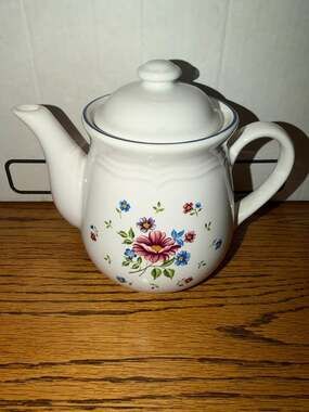 Floral Ceramic Teapot with Lid